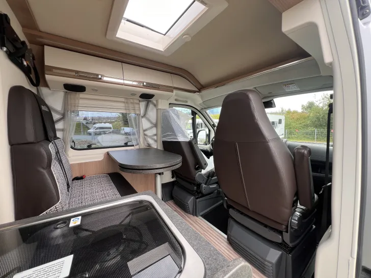 Fahrzeugbild Malibu Van 640 charming coupé #5