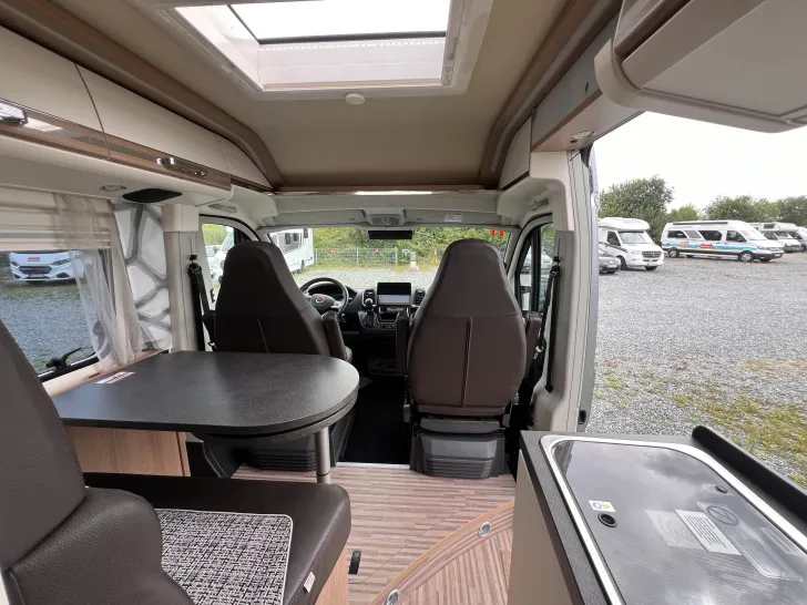 Fahrzeugbild Malibu Van 640 charming coupé #11