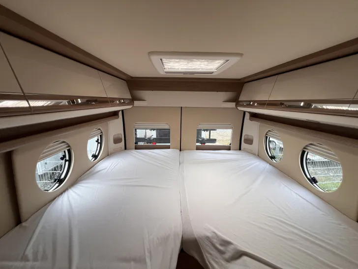 Fahrzeugbild Malibu Van 640 charming coupé #13