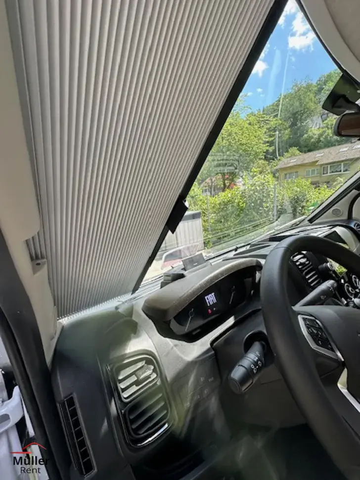 Fahrzeugbild Weinsberg CaraCompact EDITION PEPPER 600 MF mit Klimaanlage #6
