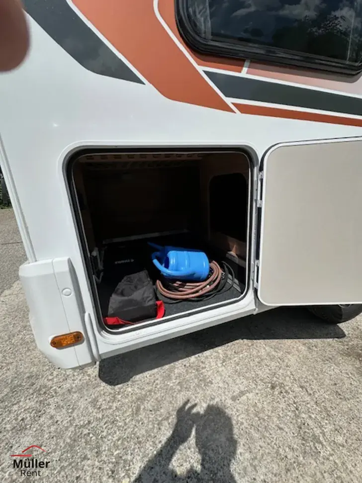 Fahrzeugbild Weinsberg CaraCompact EDITION PEPPER 600 MF mit Klimaanlage #16