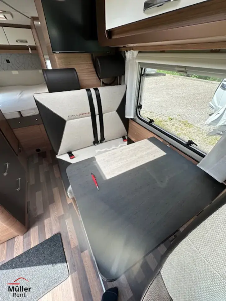 Fahrzeugbild Weinsberg CaraCompact EDITION PEPPER 600 MF mit Klimaanlage #29
