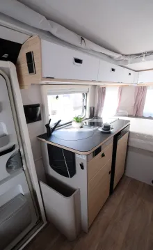 Fahrzeugbild Hymer Eriba Touring 530 Urban Auflastung 1.400 kg #9