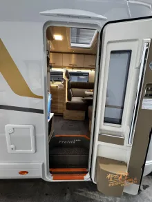 Fahrzeugbild Eura Mobil Profila T 695 EB #10