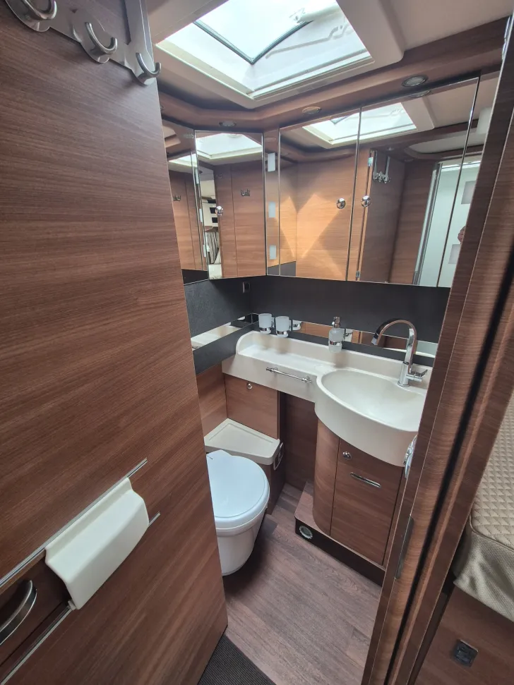 Fahrzeugbild Carthago I 4.9LE chic c-line #23