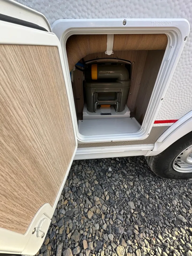 Fahrzeugbild Bürstner Premio Life 430 TS #19