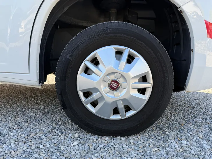 Fahrzeugbild Sunlight VANS V 60 #4