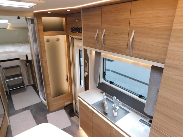 Fahrzeugbild Dethleffs Alpa I 7820-2 Batteriepaket, Backofen, 3.+4.Sitz #10