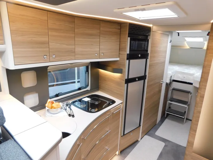 Fahrzeugbild Dethleffs Alpa I 7820-2 Batteriepaket, Backofen, 3.+4.Sitz #11