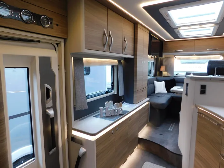 Fahrzeugbild Dethleffs Alpa I 7820-2 Batteriepaket, Backofen, 3.+4.Sitz #12