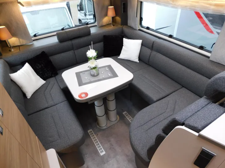 Fahrzeugbild Dethleffs Alpa I 7820-2 Batteriepaket, Backofen, 3.+4.Sitz #16