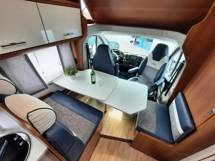 Fahrzeugbild LMC Breezer A 714 G #11