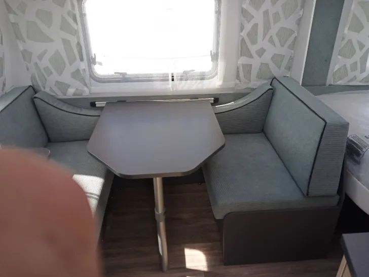 Sitzplätze Fendt Apero Activ 390 FH 2026 1700Kg "Brenta"