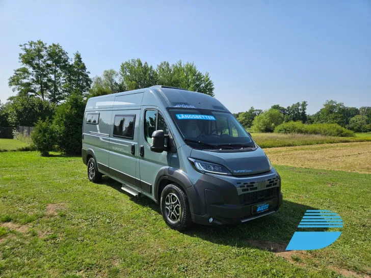 Fahrzeugbild Summit Shine 600 L Fiat 140 PS Pössl Rabatt #1