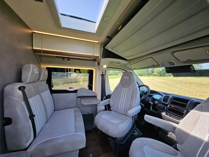 Fahrzeugbild Summit Shine 600 L Fiat 140 PS Pössl Rabatt #8