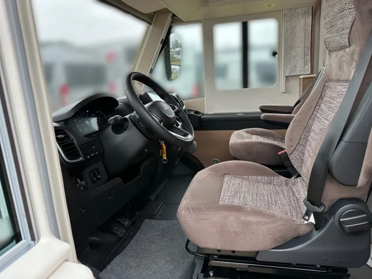 Fahrzeugbild Malibu INTEGRIERT I 441 KB-LE 3,5T #4