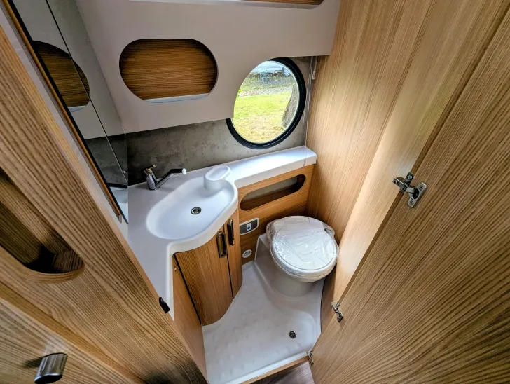 Fahrzeugbild T@B BASIC 400 AUFLASTUNG 1500KG, ALU #12