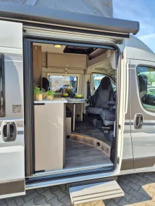 Fahrzeugbild Carado CV600 Pro *Aufstelldach* #6