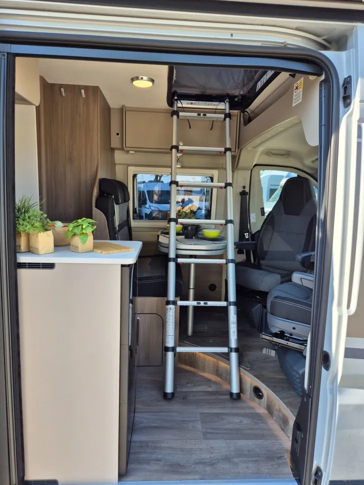 Fahrzeugbild Carado CV600 Pro *Aufstelldach* #21