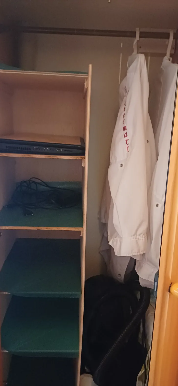 Fahrzeugbild Hobby De Luxe 460 LU #6