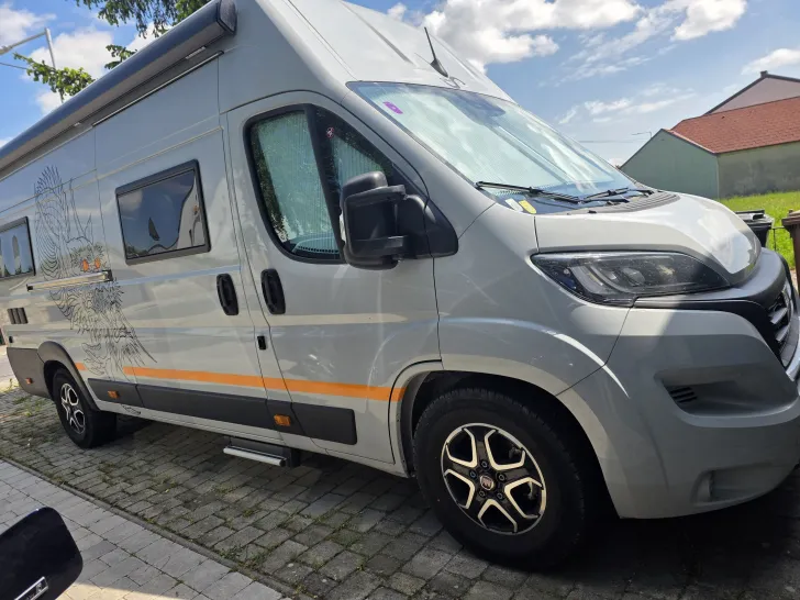 Fahrzeugbild Megamobil MEGA REVOLUTION 640 #1