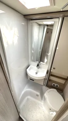 Fahrzeugbild Bürstner Lineo T 620 G #9