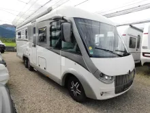 Fahrzeugbild Carthago chic c-line I 6.2 XL QB E+P Stützen, Luftfeder #1