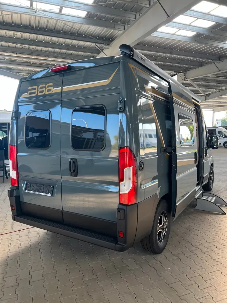 Fahrzeugbild Bürstner B66 600 C Auch mit Schlafdach verfügbar! #5