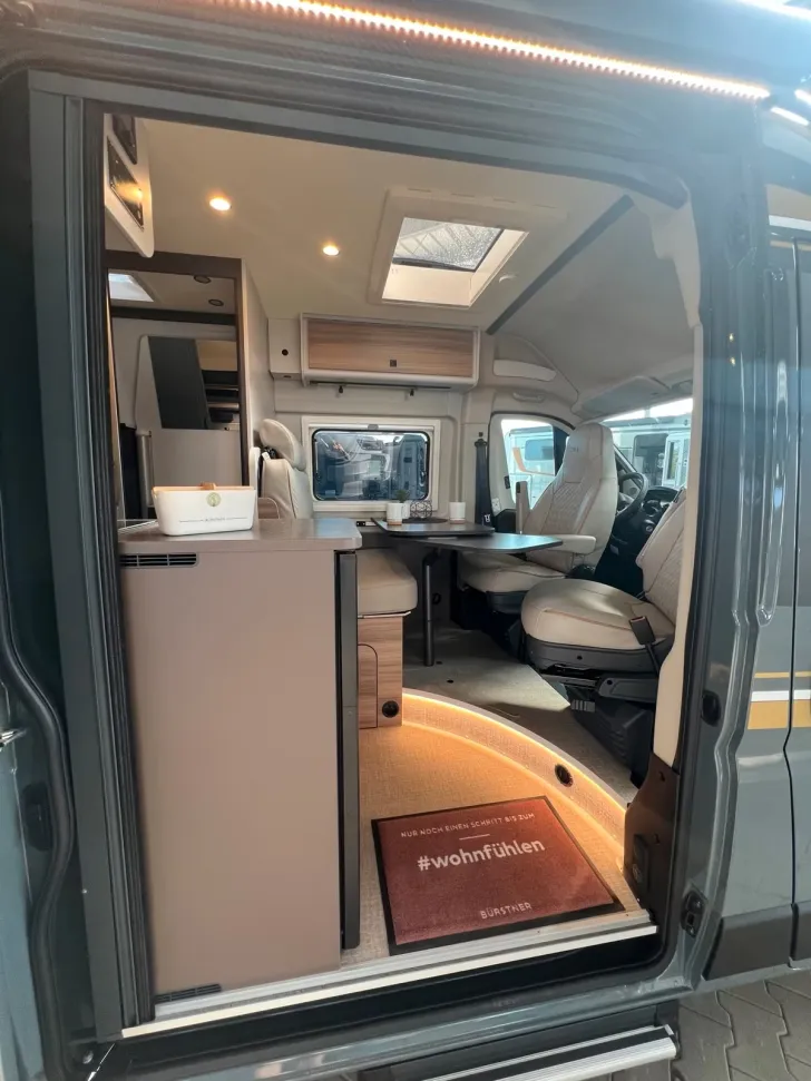 Fahrzeugbild Bürstner B66 600 C Auch mit Schlafdach verfügbar! #9