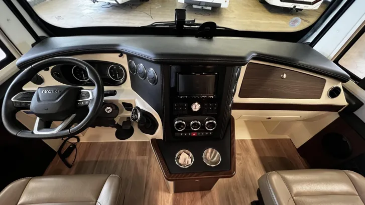 Fahrzeugbild Morelo Loft 82 LB - gepflegtes Fahrzeug/Hubbett #3