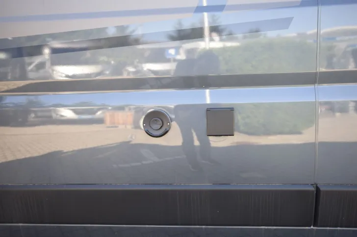 Fahrzeugbild Carado CV600 PRO+*Automatik*Schwenkbad* #14