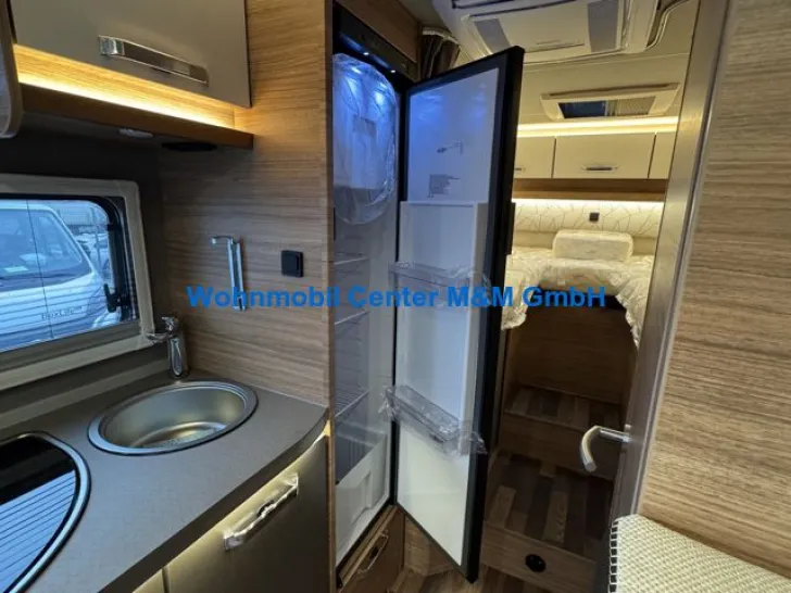 Fahrzeugbild Weinsberg CaraCompact Suite MB 640 MEG 2025 Edition Pepper #7