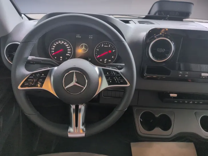 Fahrzeugbild Malibu GENIUS 641 LE #6