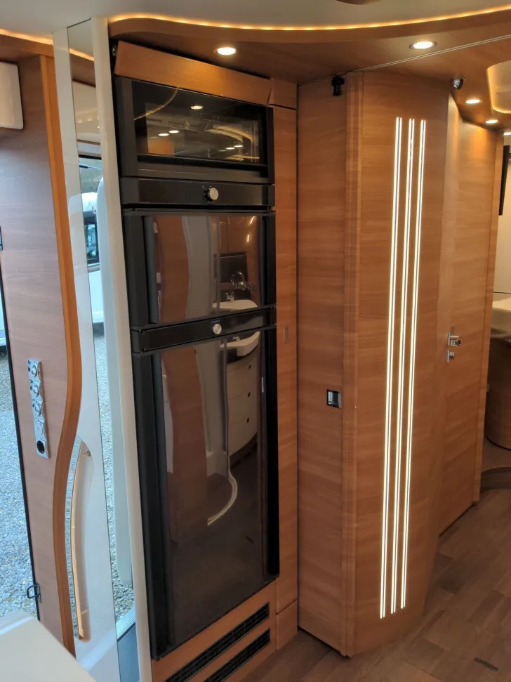 Fahrzeugbild Carthago C-LINE I 6.2 XL MB QB #13