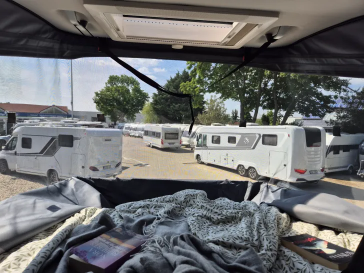 Fahrzeugbild Carado CV600 Pro *Aufstelldach* #25