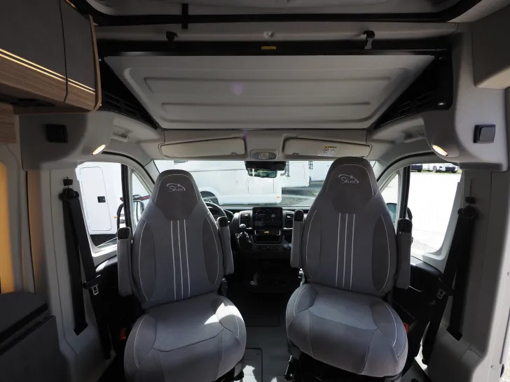 Fahrzeugbild Pössl Summit 600 L Elegance Shine, Aufstelldach uvm #11