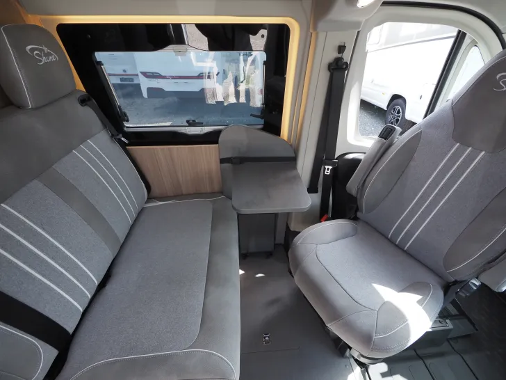 Fahrzeugbild Pössl Summit 600 L Elegance Shine, Aufstelldach uvm #13