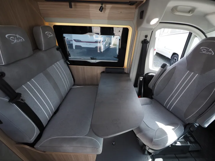 Fahrzeugbild Pössl Summit 600 L Elegance Shine, Aufstelldach uvm #14