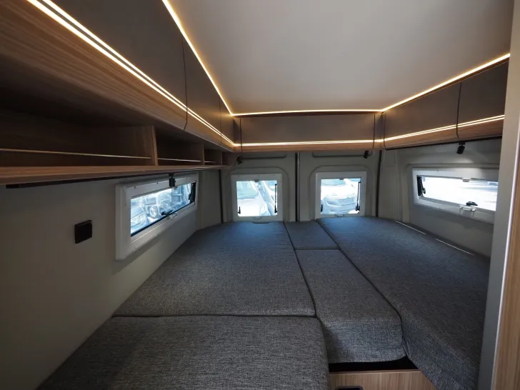 Fahrzeugbild Pössl Summit 600 L Elegance Shine, Aufstelldach uvm #21