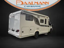 Schräg Hinten Knaus L!VE TI 650 MEG Platinum Selection LIVE Niedrigbetten ACC L-Sitz