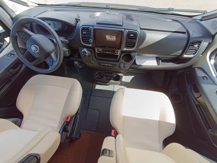 Fahrzeugbild Carthago chic c-line T 4.8 LE #5