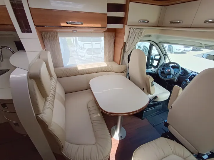 Fahrzeugbild Carthago chic c-line T 4.8 LE #7