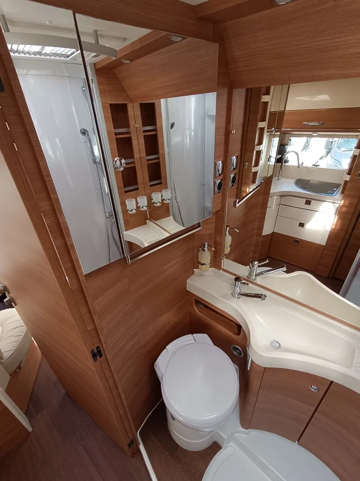 Fahrzeugbild Carthago chic c-line T 4.8 LE #14
