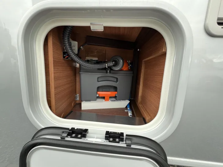 Fahrzeugbild Carthago chic c-line I 4.9 LE L Fiat (259) #48