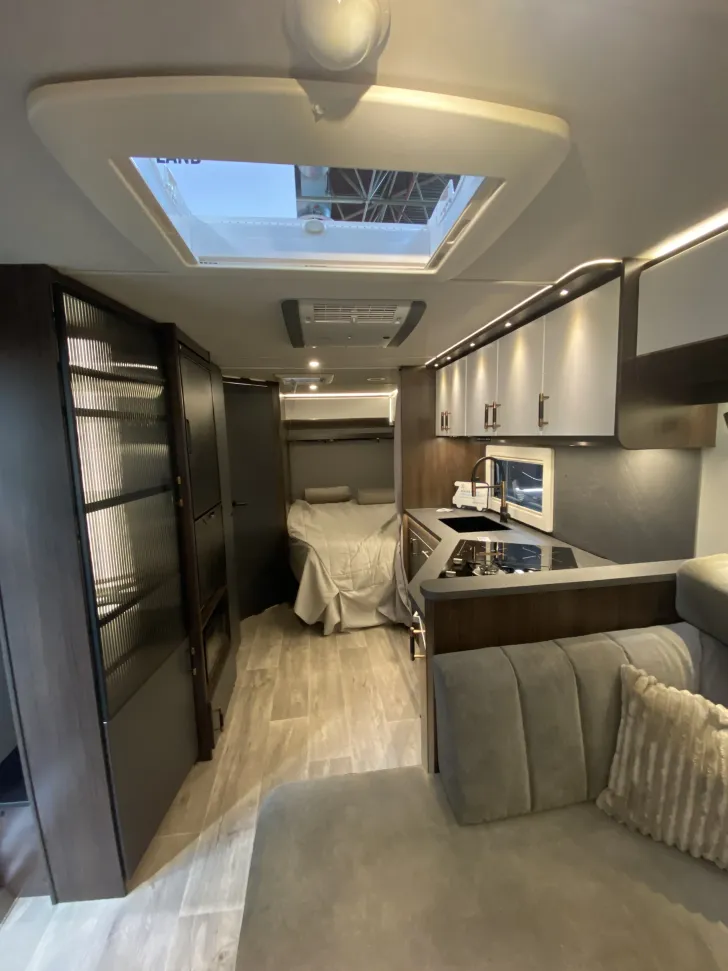 Fahrzeugbild Polar Chimera 590 FWL NEUHEIT Klima Mover #9