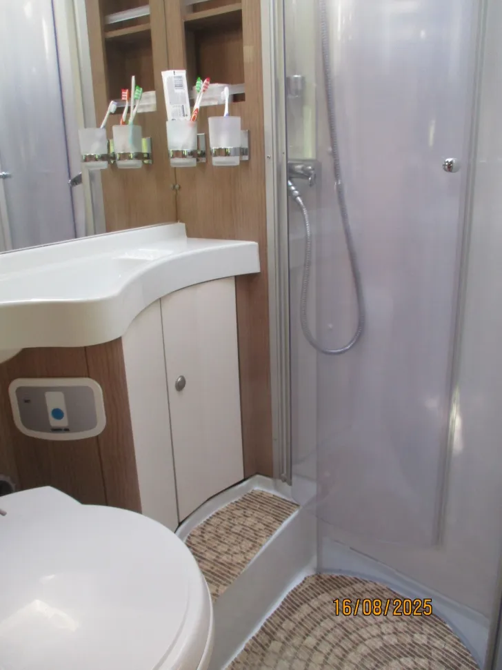 Fahrzeugbild Malibu I 460 LE #5