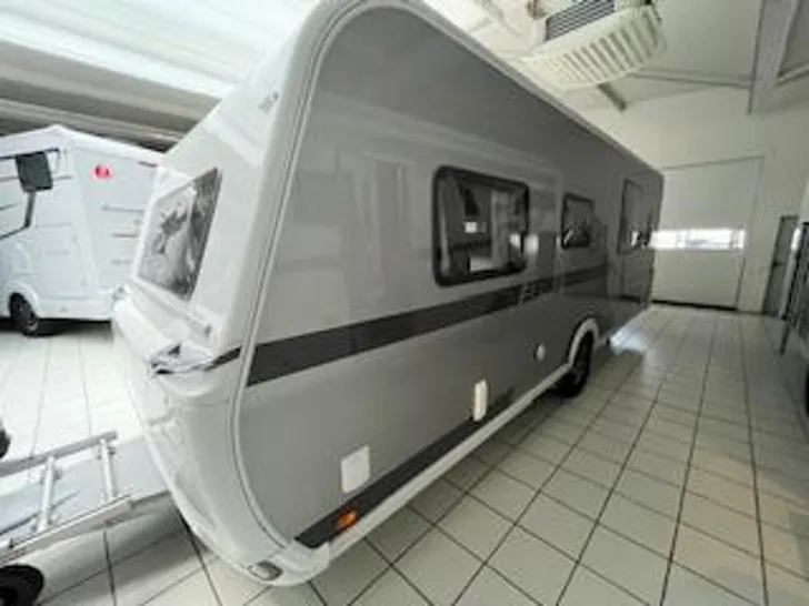 Fahrzeugbild Hymer Eriba Eriba Nova 590 Neuwertig - Mover - Klima u.v.m. #3