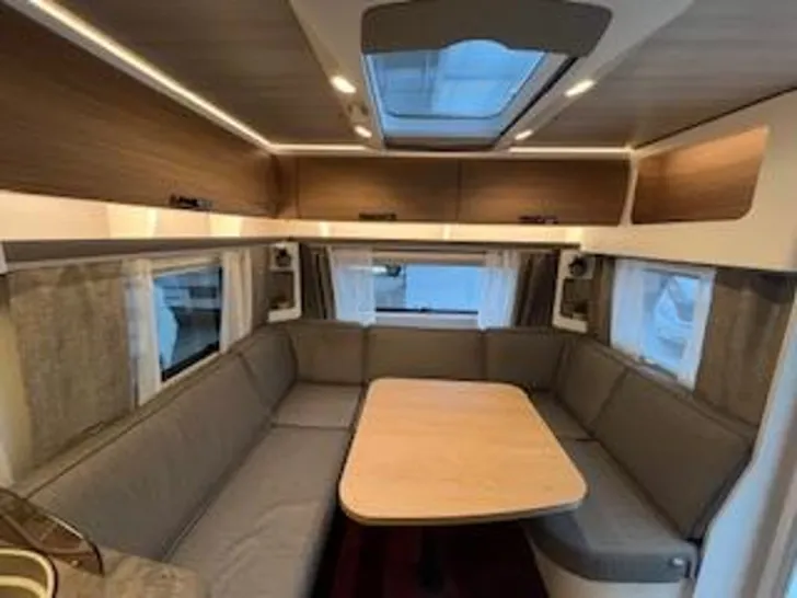 Fahrzeugbild Hymer Eriba Eriba Nova 590 Neuwertig - Mover - Klima u.v.m. #6