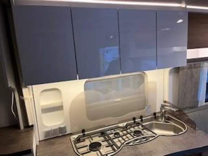 Fahrzeugbild Hymer Eriba Eriba Nova 590 Neuwertig - Mover - Klima u.v.m. #8