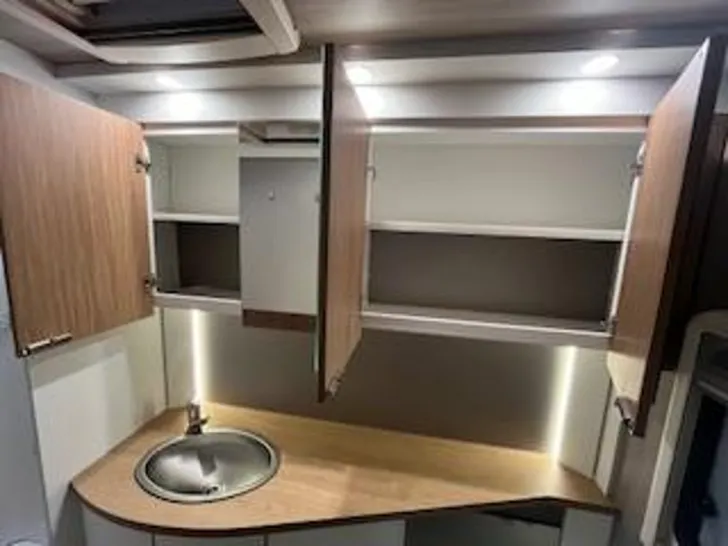 Fahrzeugbild Hymer Eriba Eriba Nova 590 Neuwertig - Mover - Klima u.v.m. #15